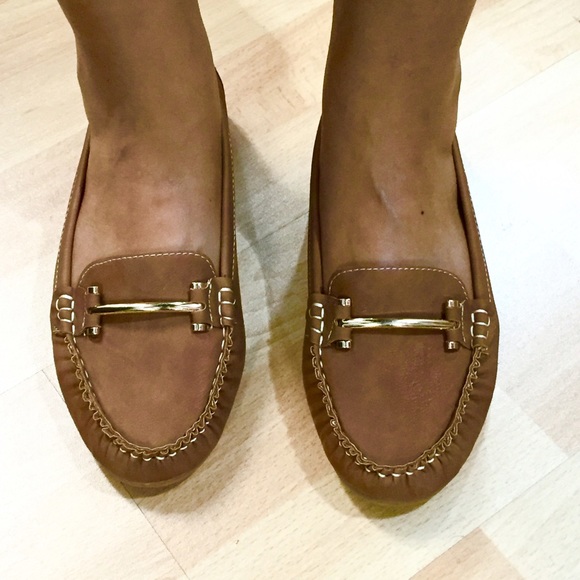 Sexy Step Tan Gold Loafers - Picture 2 of 4