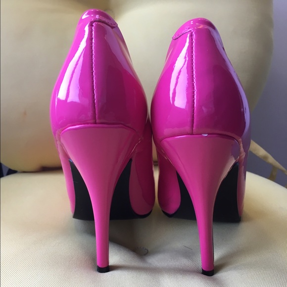 Hot pink date shoes - Picture 2 of 4