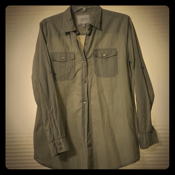 Forever 21 Tops - Forever 21 Green/Grey Safari button-down shirt