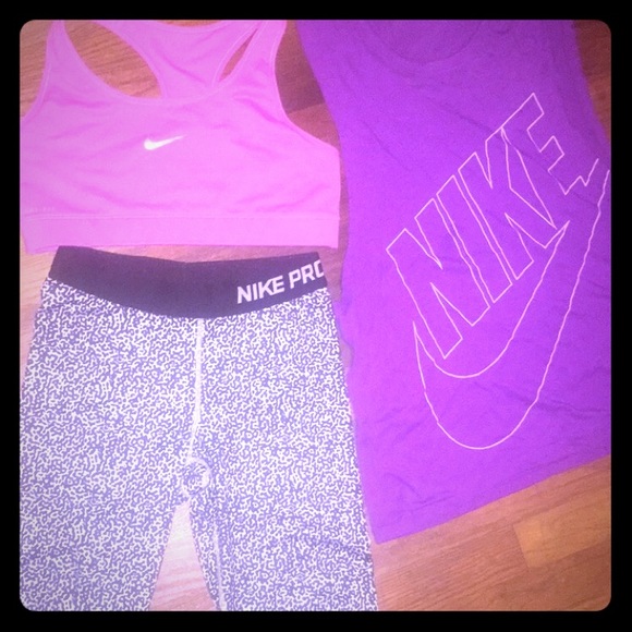 Nike Tops - Perfect NIKE cute Workout FIT 💁🏼💯