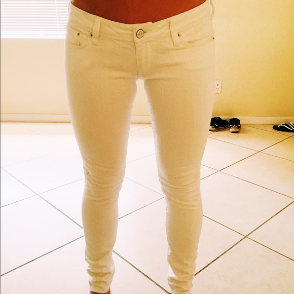 White BULLHEAD Jeans