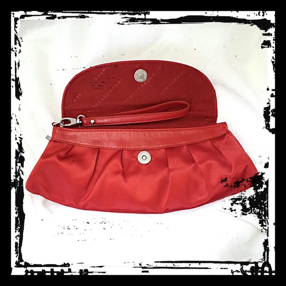 New York & Company Clutch/Wristlet - Picture 2 of 4