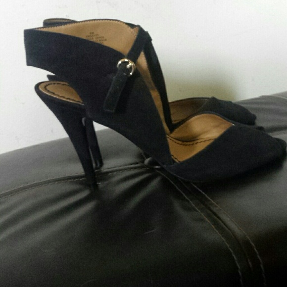 Nine West peep toe heels