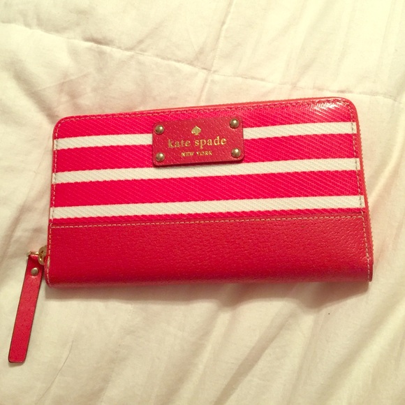 Pink and white stripe Kate Spade wallet - Picture 1 of 1