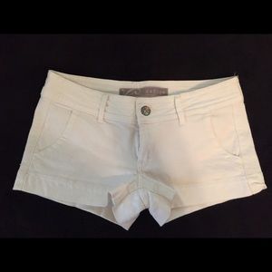 Refuge white shorts