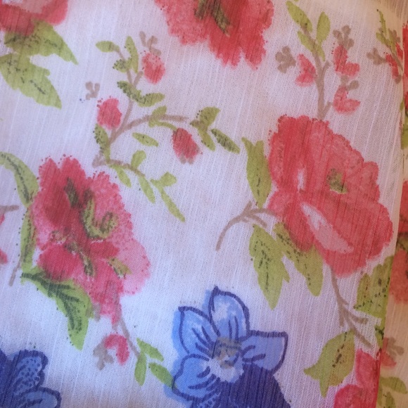 cute floral skirt - Picture 3 of 3