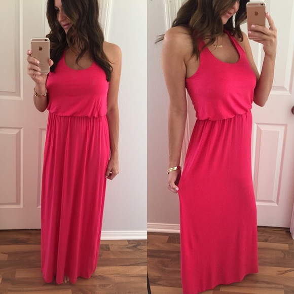SOLD OUT | Magenta Maxi Dress - Picture 3 of 4