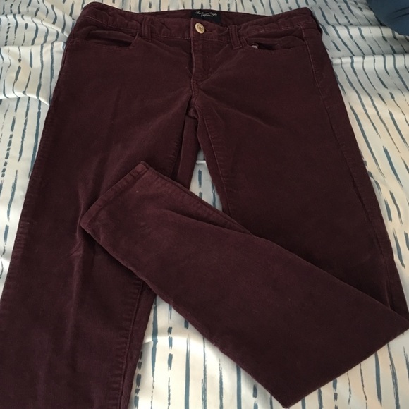 American Eagle Corduroy Jeans!