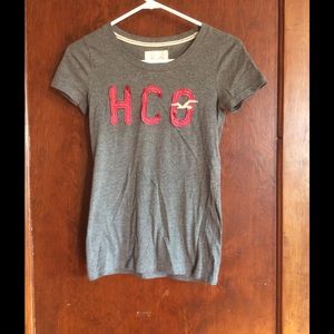 Hollister graphic Shirt. Charcoal grey and pink