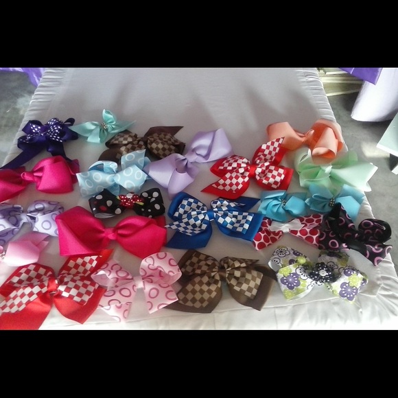 Bows - Picture 1 of 3