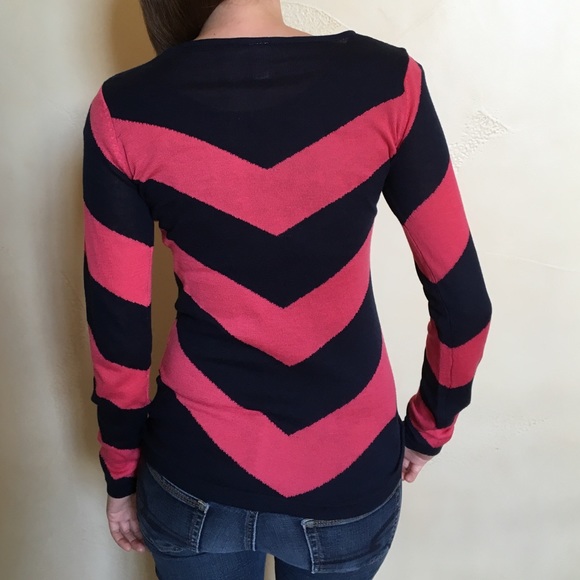 Chevron sweater - Picture 2 of 2