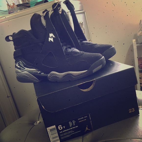 Jordan retro 8s 😬 sz 6youth