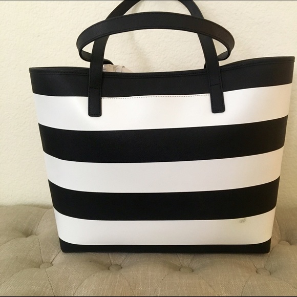 Michael KORS - NWT Jet Set Tote - Picture 2 of 4