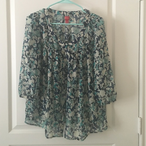Floral tunic top