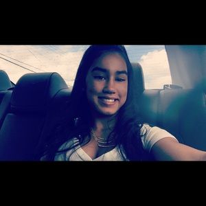 Meet your Posher, Thalia