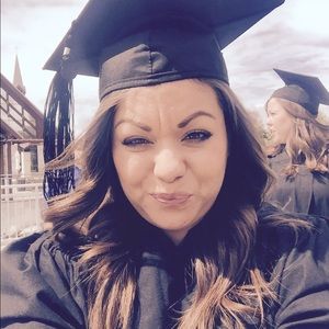 Meet your Posher, Carrie