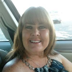 Meet your Posher, Roxanne