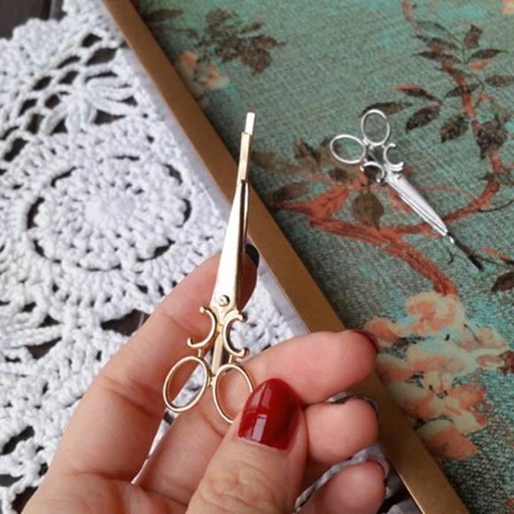 Set of 2 SILVER Scissors Hair Pins - Picture 4 of 4