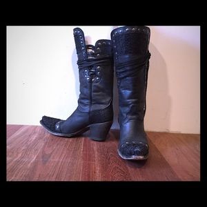 Black corrals size 9