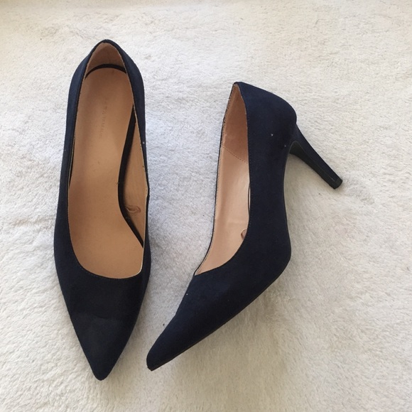 Zara pointed toe pumps