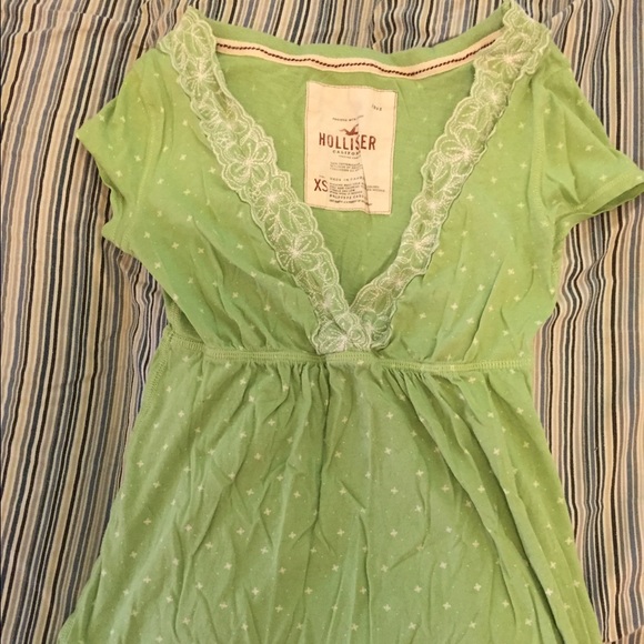 Green embroidered Hollister top