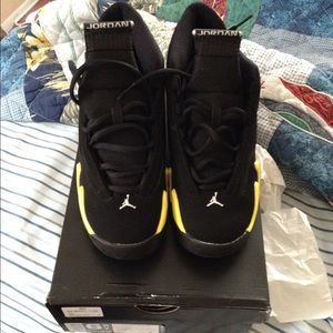 SOLD. Jordan retro 14 thunder