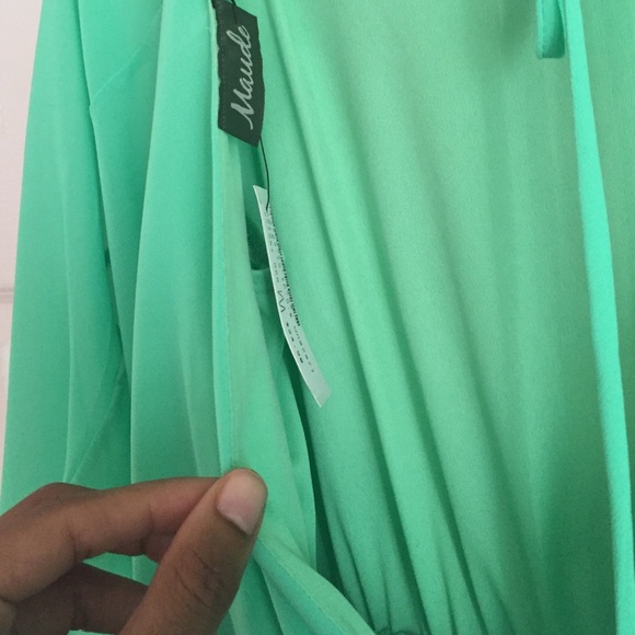 Light Green Dress - Picture 2 of 2