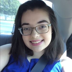 Meet your Posher, Katelyn