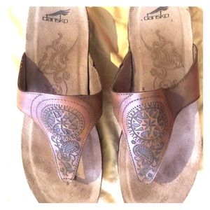 Dansko Sandals. Size 40. Brown