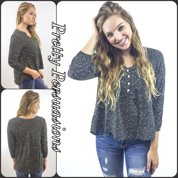 LAST ONE SALE‼️ NWT Black Flowy Printed Blouse - Picture 4 of 4