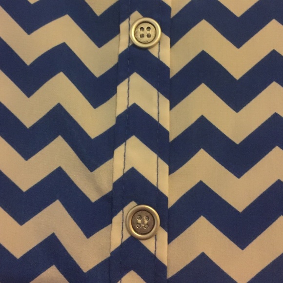 Chevron Top - Picture 4 of 4