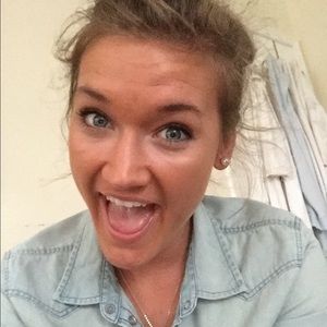 Meet your Posher, Hannah