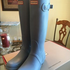 Baby blue matte hunter boots size 10