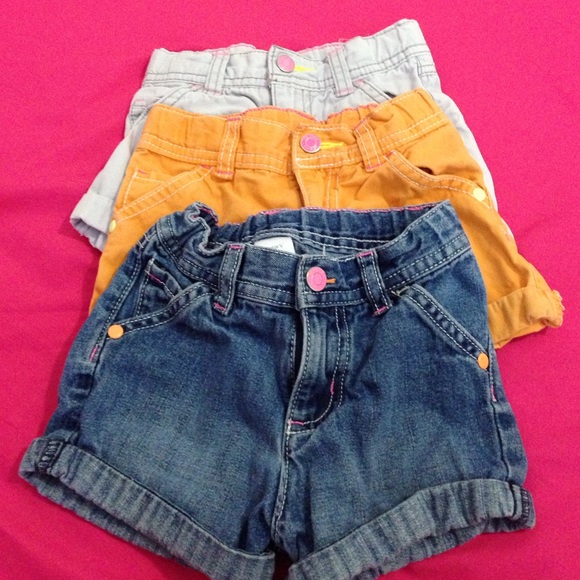 Bondle of 3 shorts pants for little girls