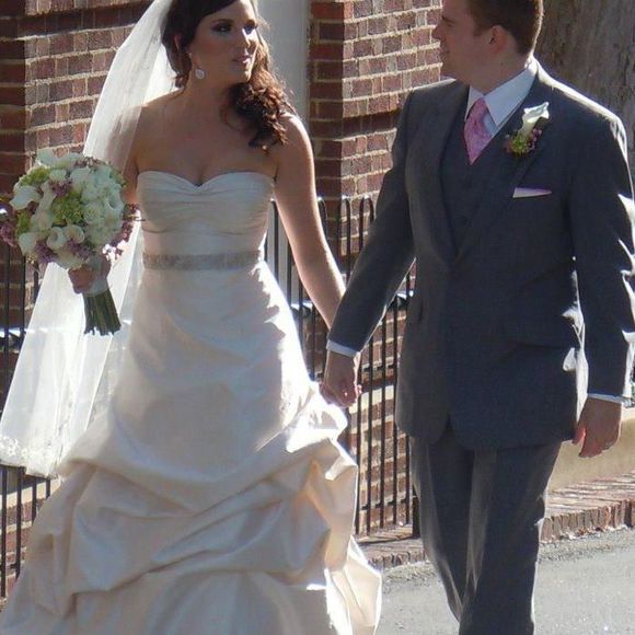 Meet your Posher, Brigid - Picture 1 of 2