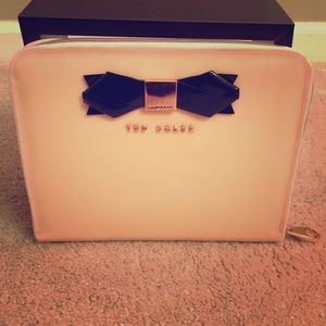Ted Baker Accessory