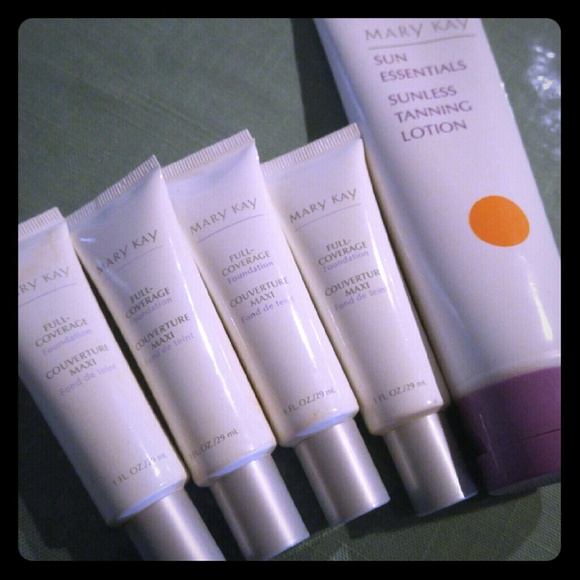 Mary K cosmetics. Full coverage foundation