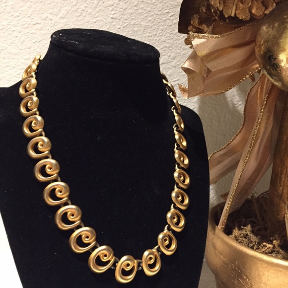 Anne Klein necklace