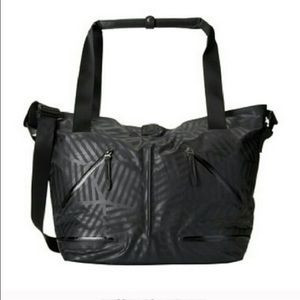 nike formflux tote
