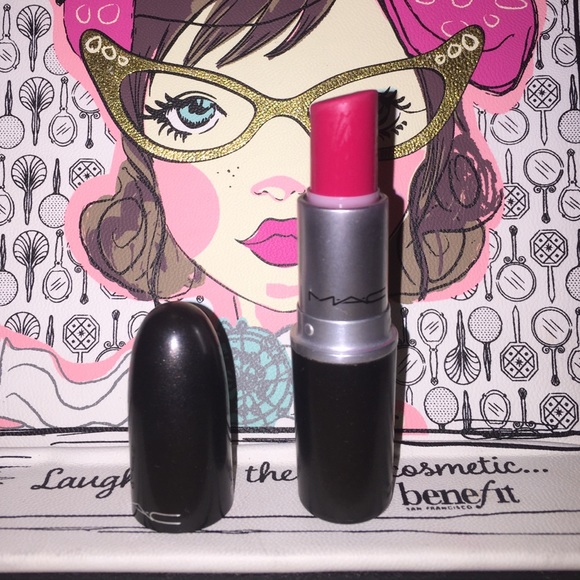 MAC Retro Matte Lipstick in All Fired Up