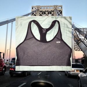 ✨ Sports Bra
