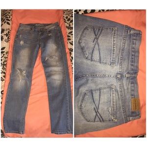 Boyfriend ripped jeans.