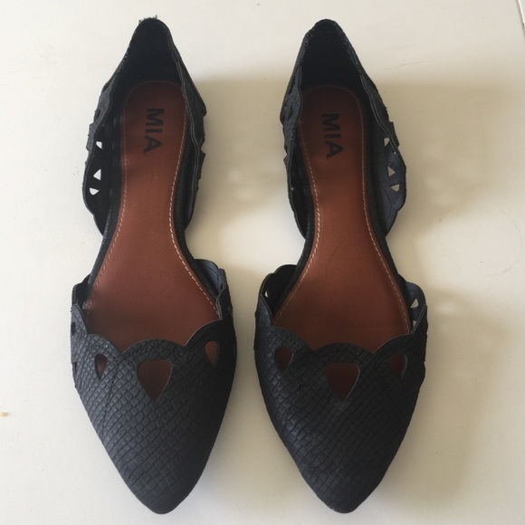 MIA Black Flats