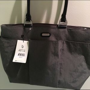 Baggalini bag