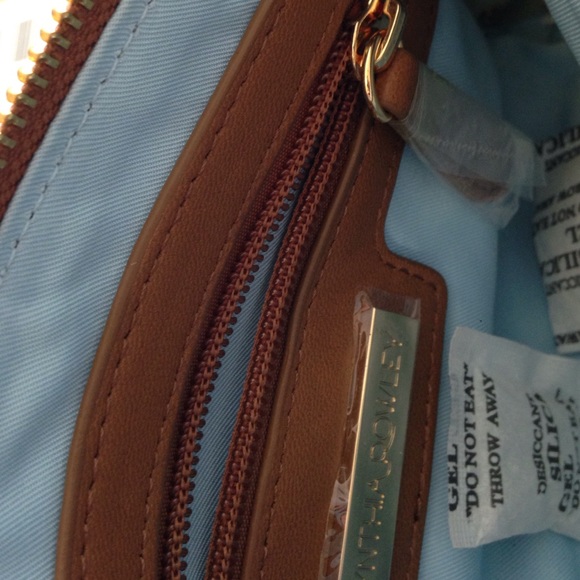 NWT Anthropologie Anelli clutch - Picture 3 of 4