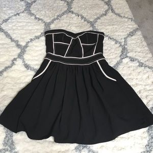 Strapless Sweetheart Neck Party Dress