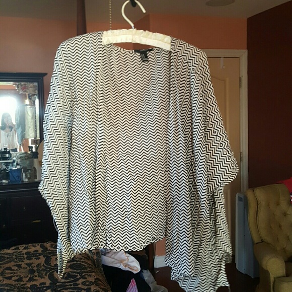 F21 Kimono
