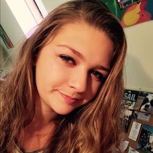 Meet your Posher, Kierra