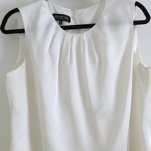 🌸FINAL PRICE🌸 Beautiful white sleeveless top