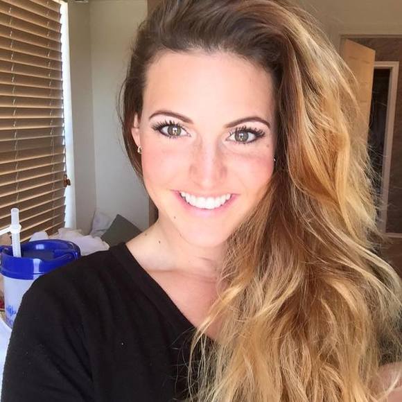 Meet your Posher, Charelle - Picture 1 of 1